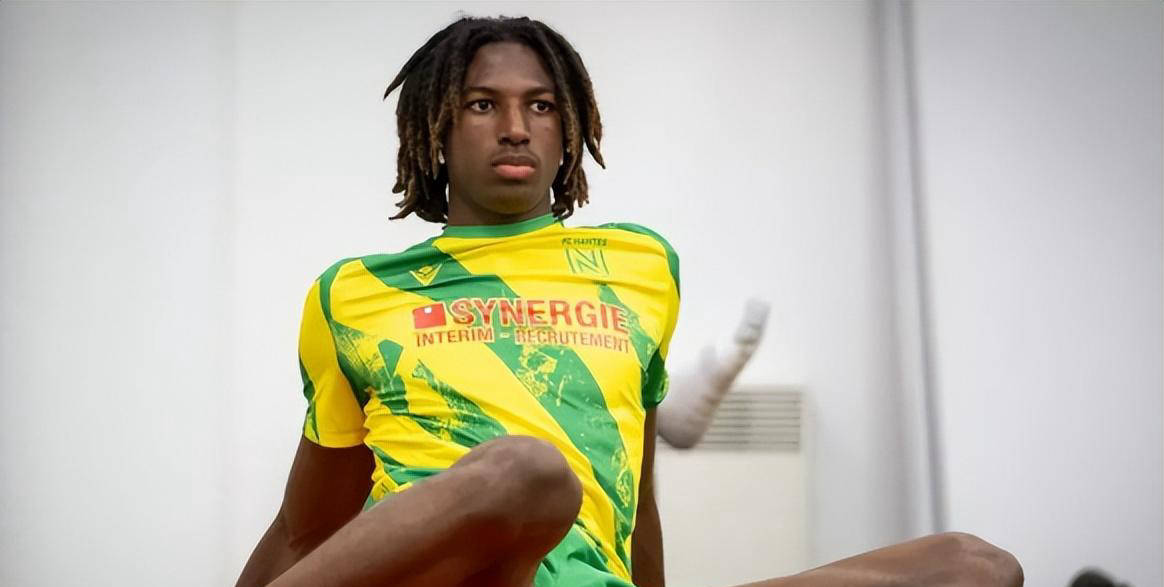 17岁法甲天才中卫成热门抢夺对象，巴萨竞逐6强豪门